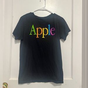 Apple Vintage Spellout Logo
(Garamond) Black Rainbow Mac Macintosh Shirt S